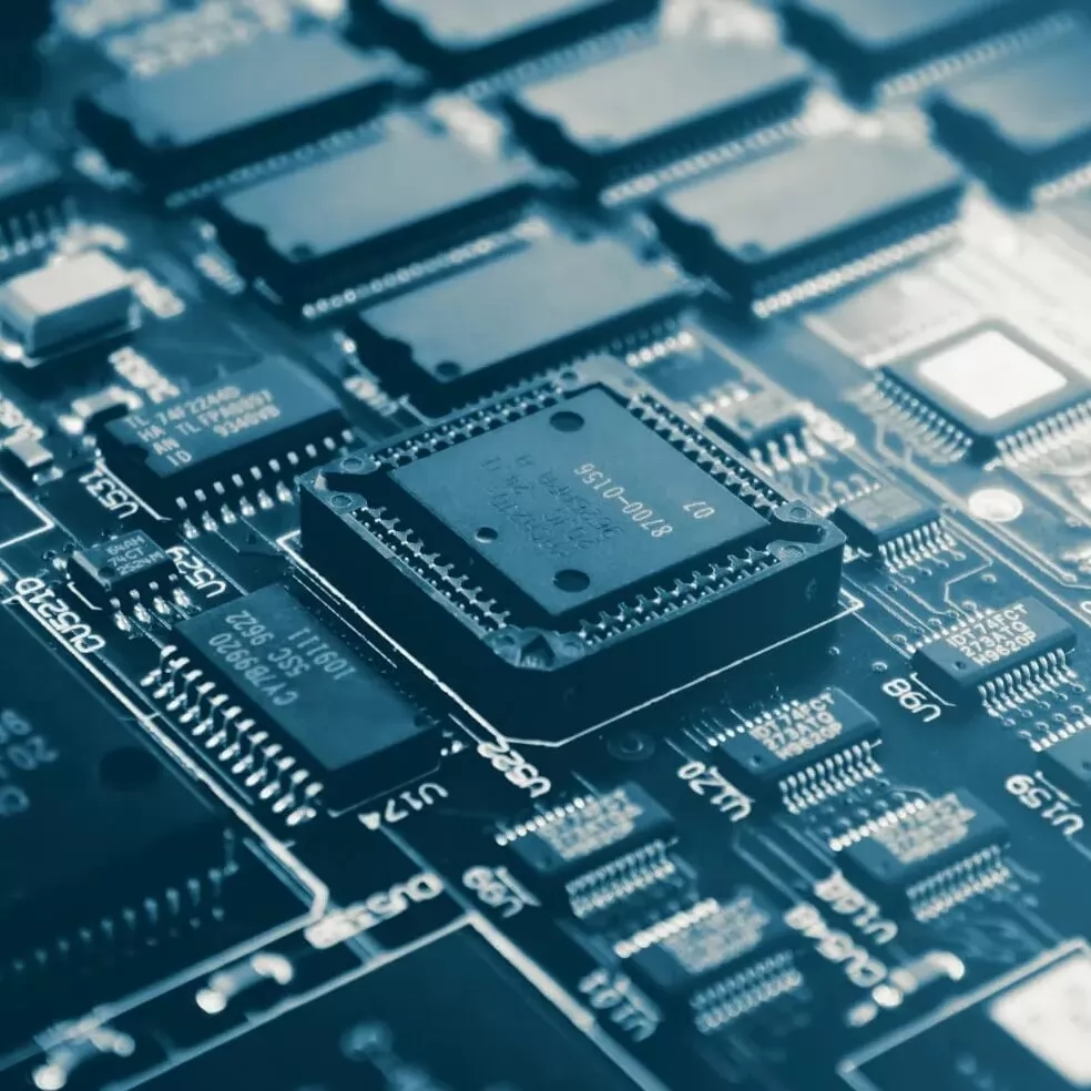 El estándar de máxima pureza: Cómo Everflon™ UHP PFA protege los semiconductores de próxima generación